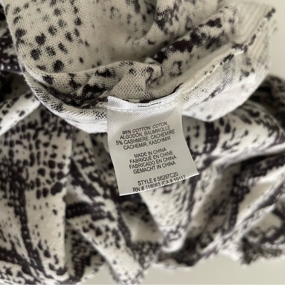 MINNIE ROSE PRINT SWEATER - Picture 5 of 5